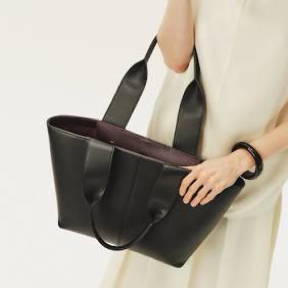 Freja New York Lafayette Tote (Black) - Picture 2 of 6